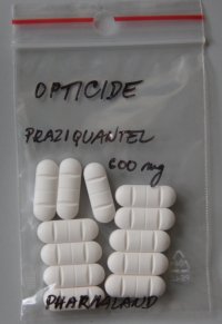 praziquantel-opticide-pills-tablety.jpg